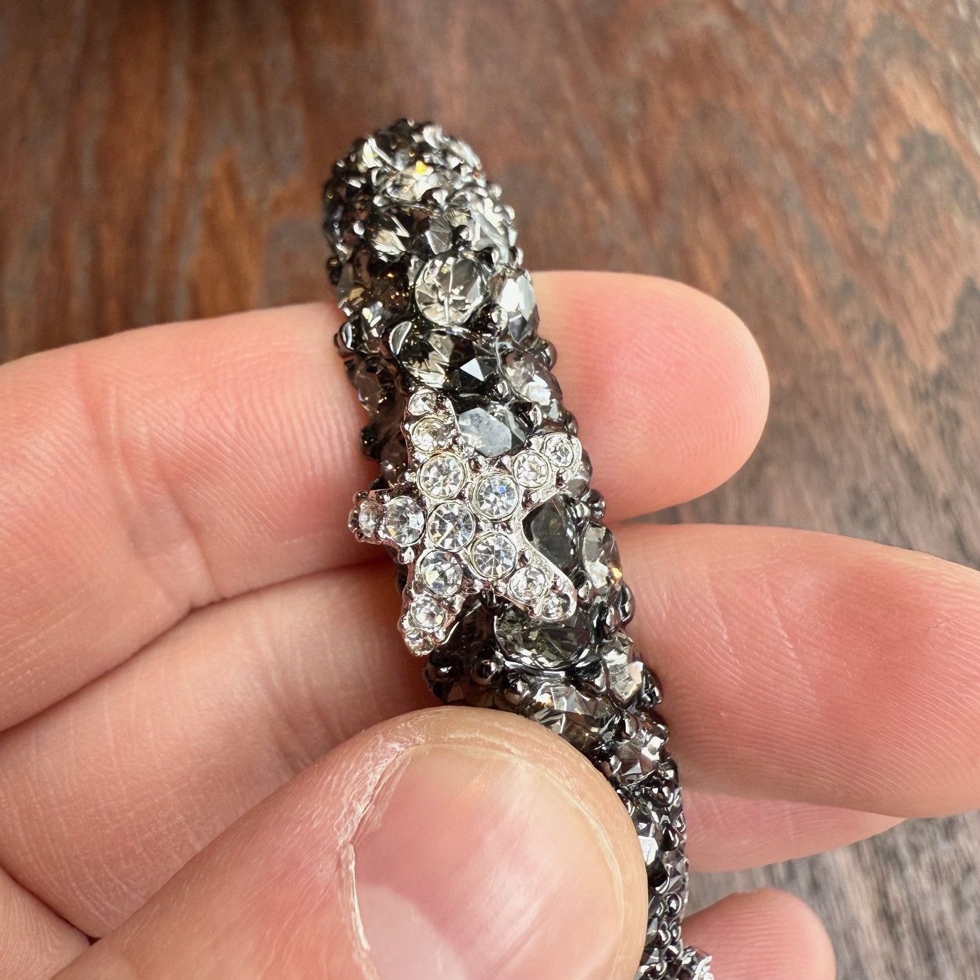 Kenneth Jay Lane Kenneth Jay Lane KJL Starfish Crystal Embellished Bracelet Size ONE SIZE - 11 Thumbnail