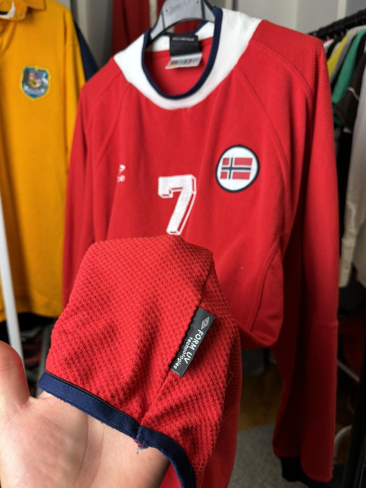 Umbro × Vintage Rare vintage Norway umbro soccer jersey y2k Size US L / EU 52-54 / 3 - 6 Thumbnail