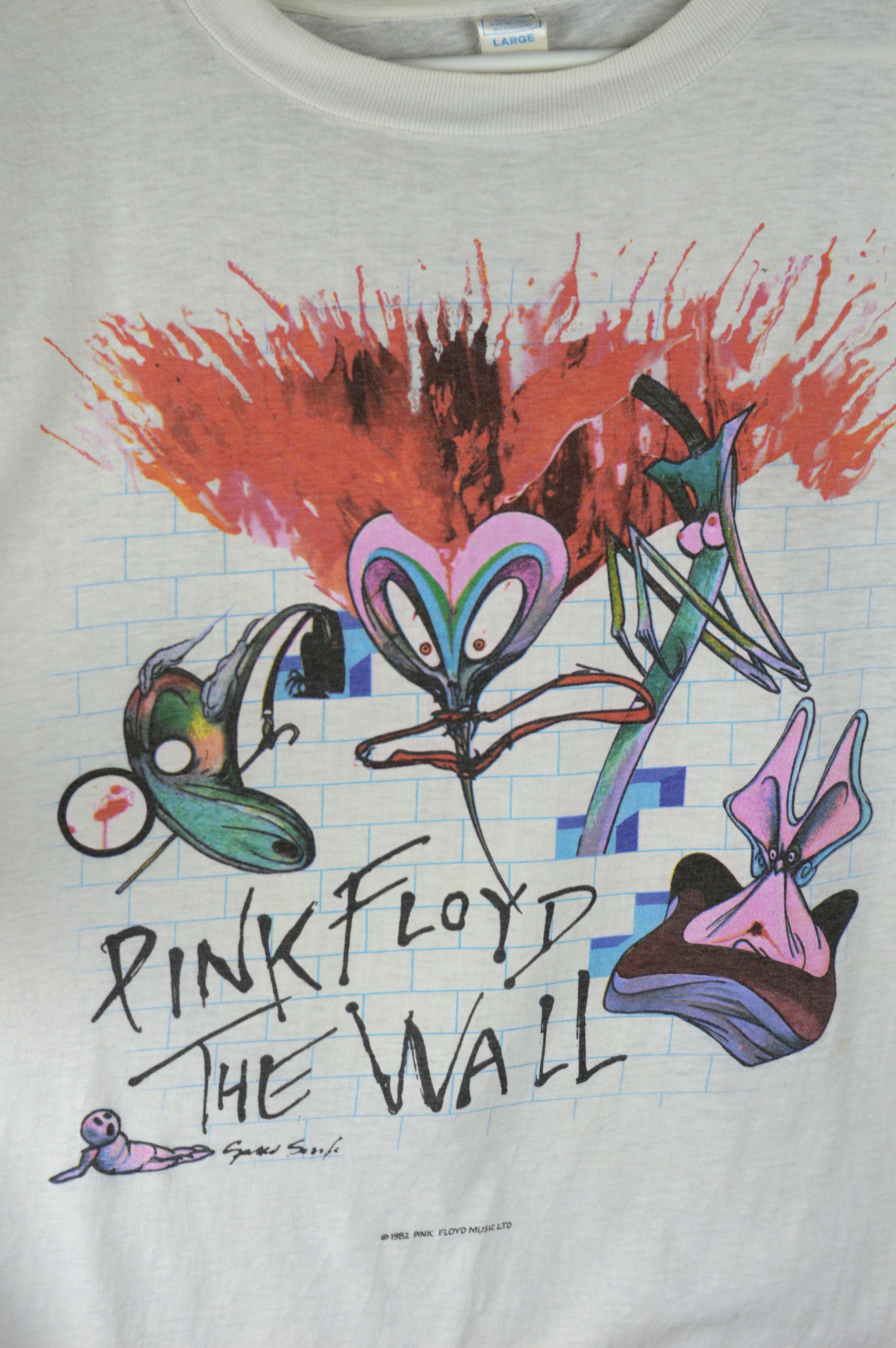 Pink Floyd Vintage Pink Floyd The Wall 1982 t shirt Size US L / EU 52-54 / 3 - 3 Thumbnail