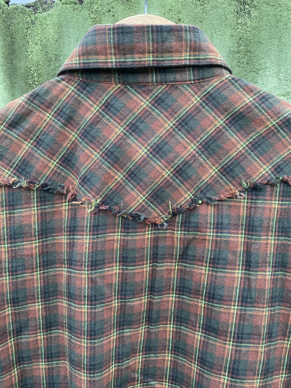 Japanese Brand Gdc Free!! Oldschool Plaid Flannel Shirt Distressed Finish Size US M / EU 48-50 / 2 - 9 Thumbnail
