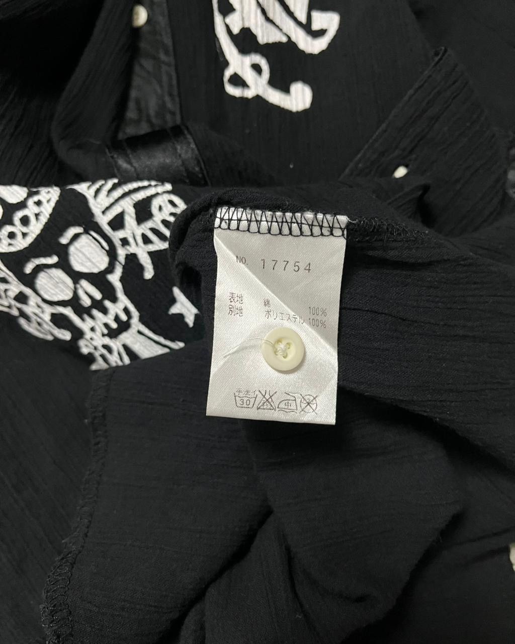 Seditionaries 2000s Algonquins Skull-Cross Vampire Pleated Shirt Size US M / EU 48-50 / 2 - 14 Thumbnail