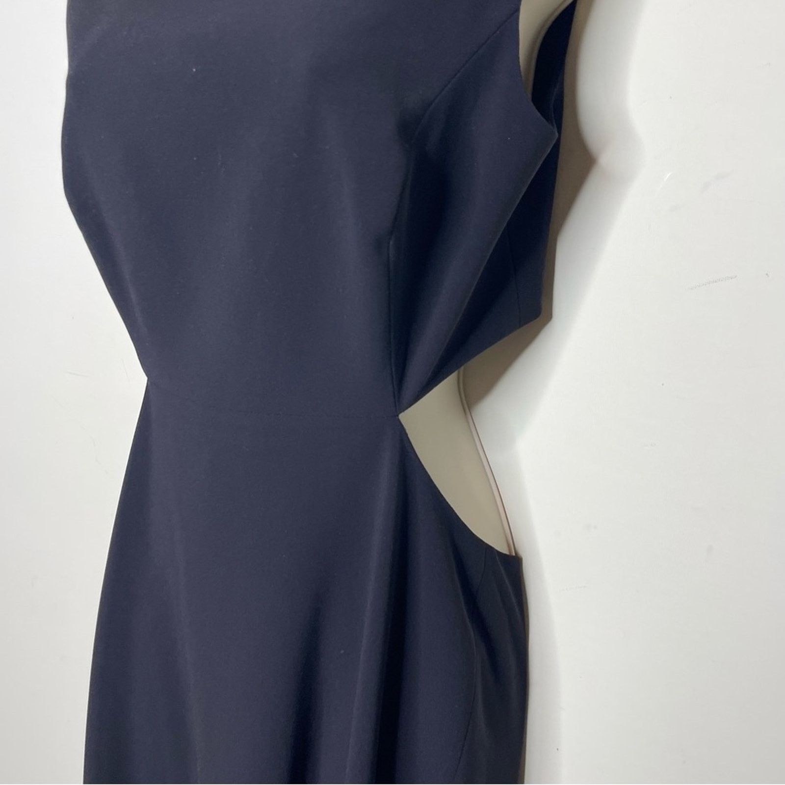 Halston Heritage Halston Heritage SLEEVELESS CUTOUT CREPE DRESS In BLACK sz 2 Size XS / US 0-2 / IT 36-38 - 6 Thumbnail