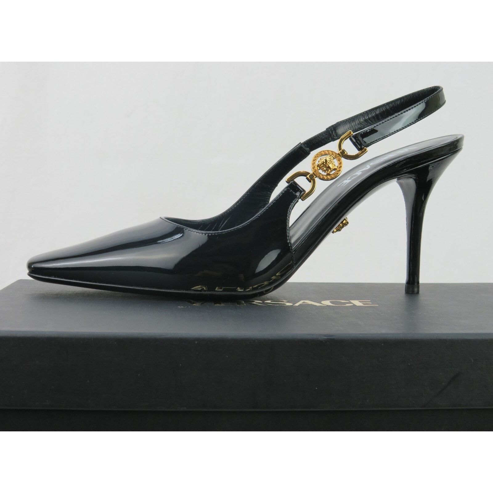 Versace VERSACE BLACK PATENT LEATHER GOLD MEDUSA 85 MM PUMPS 40 ITA Size US 10 / IT 40 - 7 Thumbnail