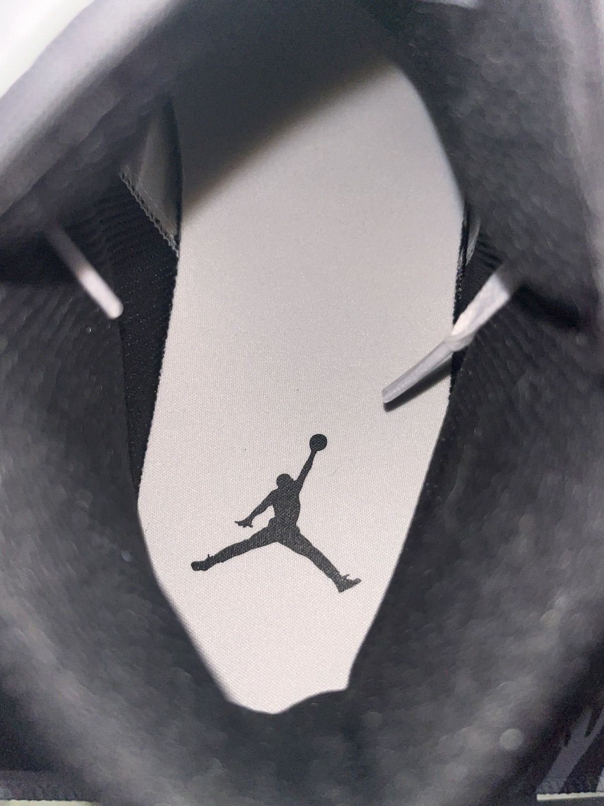Jordan Brand Air Jordan 1 mid “white Black” Size US 10 / EU 43 - 8 Thumbnail