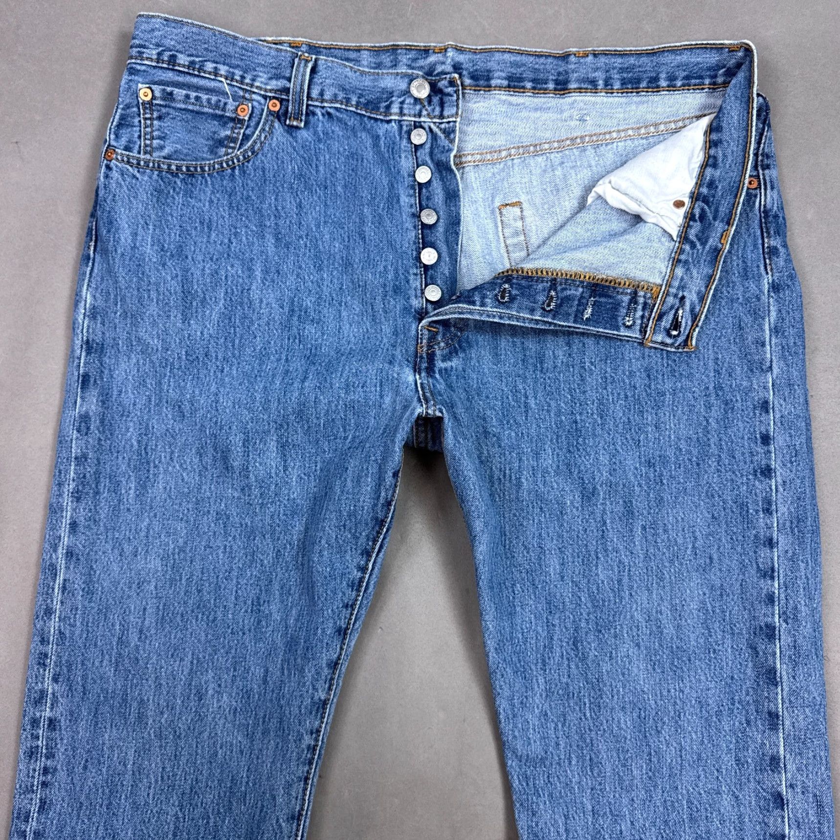 Levi's Levi's 501 Jeans Mens 40x32 Denim Button Fly Straight Classic Regular Color Black Waist 40 Inseam 32 Size US 40 / EU 56 - 2 Thumbnail