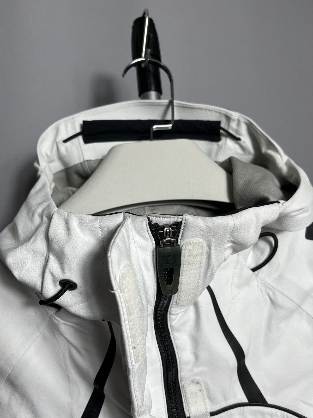 Vintage 00s NIKE ACG Women's RECCO Ski Jacket Gore-Tex White Size L / US 10 / IT 46 - 9 Thumbnail