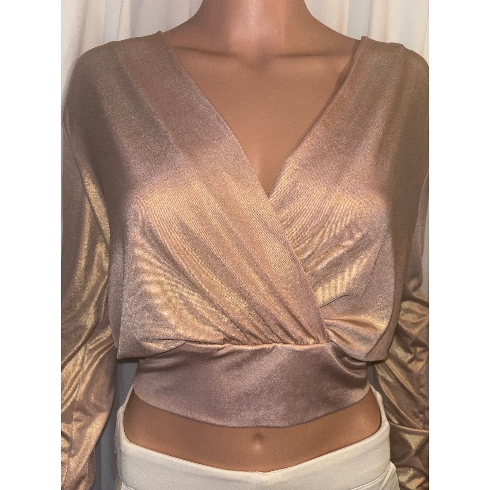 The Unbranded Brand Privy Size S - Satin Silk Crop Top Size S / US 4 / IT 40 - 3 Thumbnail