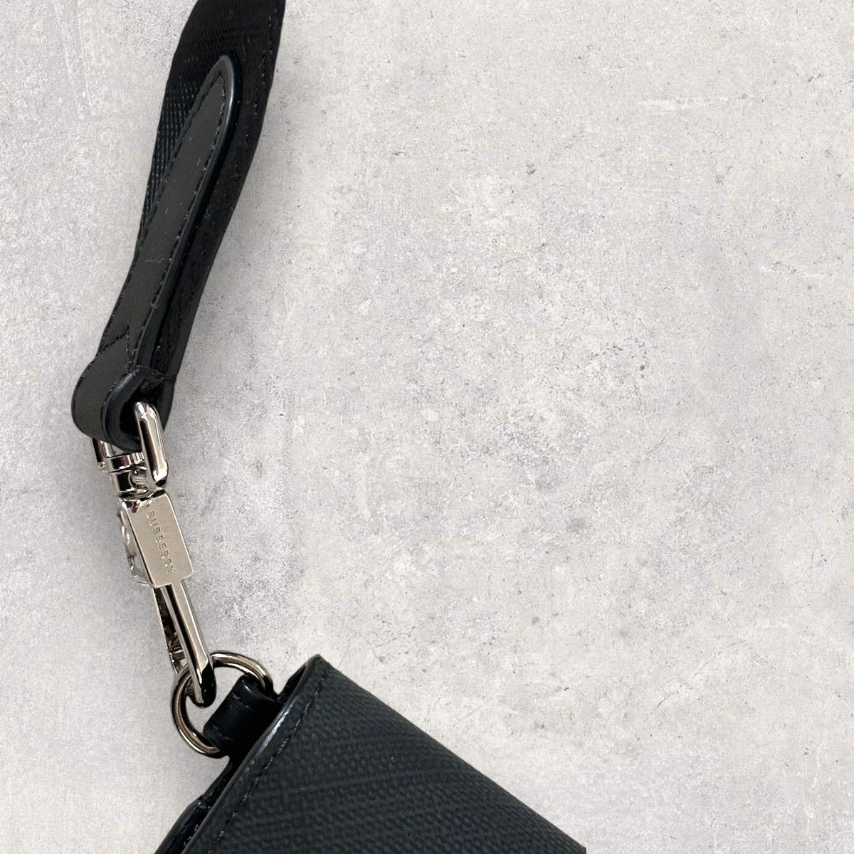 Burberry Burberry Plaid Wallet Crossbody Bag Size ONE SIZE - 6 Thumbnail