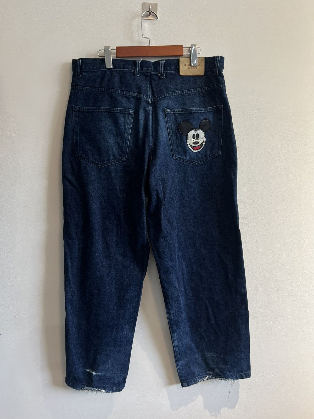 90’s HISTORY ICEBERG MICKEY MOUSE DISNEY BAGGY Y2K JEANS