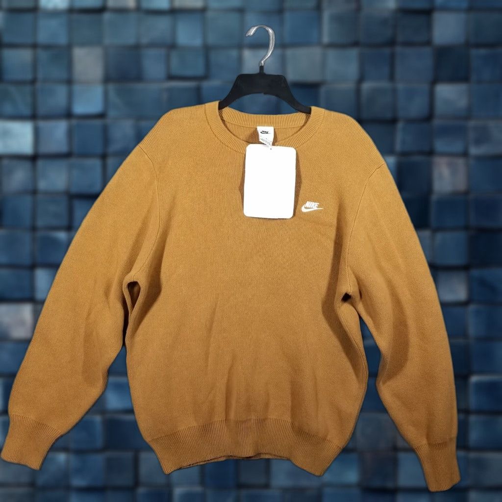 Nike Nike Club Men's Crew-Neck Sweater Medium FQ2912 Parachute Beige/White NEW Size US M / EU 48-50 / 2 - 1 Thumbnail