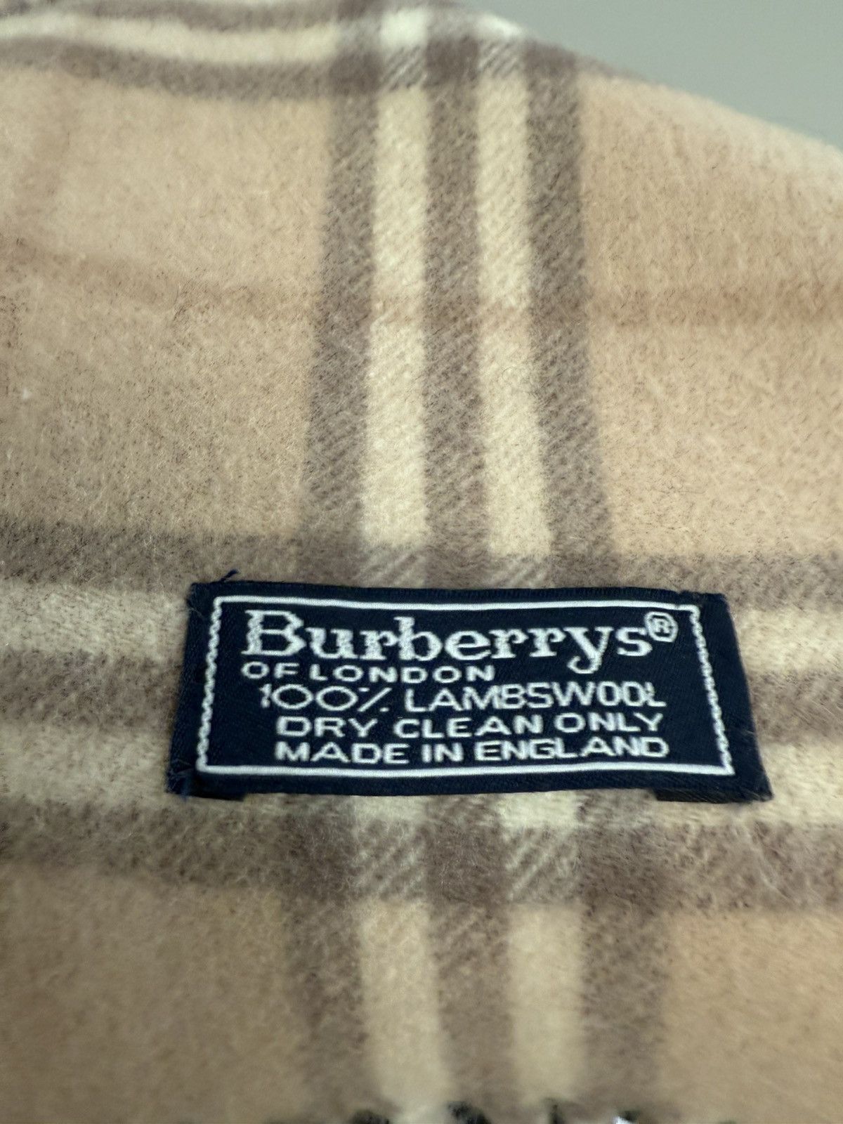 Burberry Plaid Burberry Lambswool Scarf Size ONE SIZE - 2 Thumbnail
