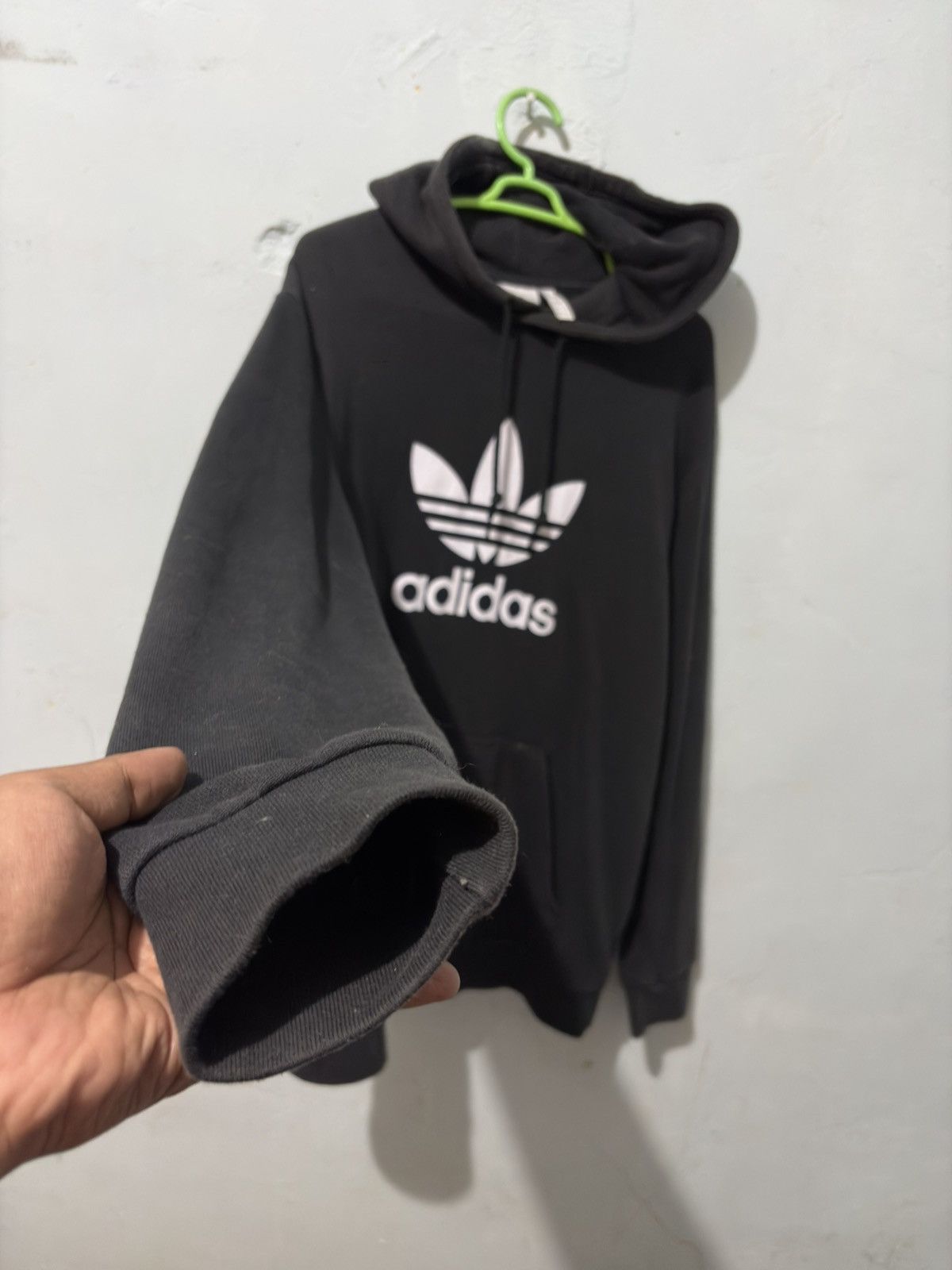 Adidas Adidas Originals Trefoil Black Hoodie Vintage Style Size US M / EU 48-50 / 2 - 2 Thumbnail