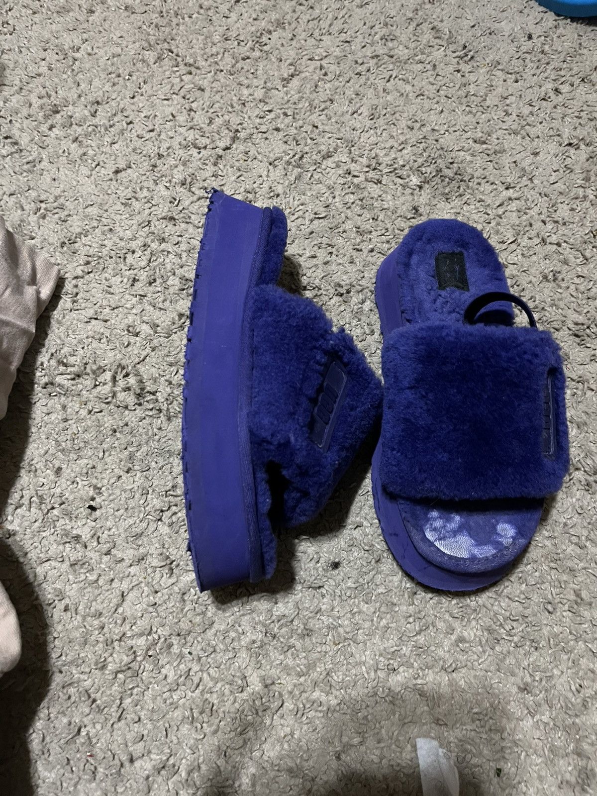 Ugg Women's UGG Disco Slide Fluffy Comfort Slip-On Size US 8 / IT 38 - 2 Thumbnail