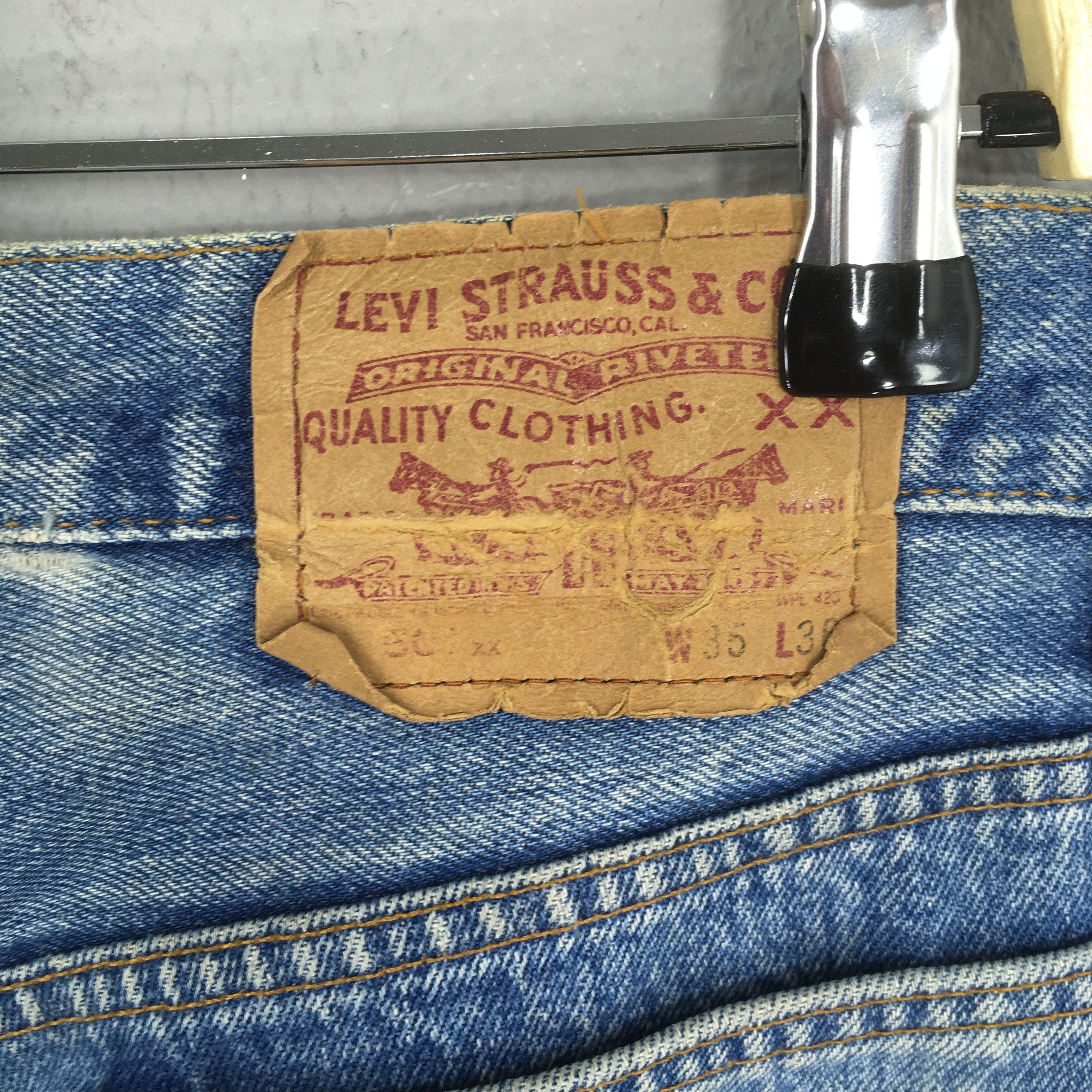 Levi's Size 32x29.5 Vintage 90s Levi's 501 Distressed Jeans S1162 Size US 32 / EU 48 - 11 Thumbnail