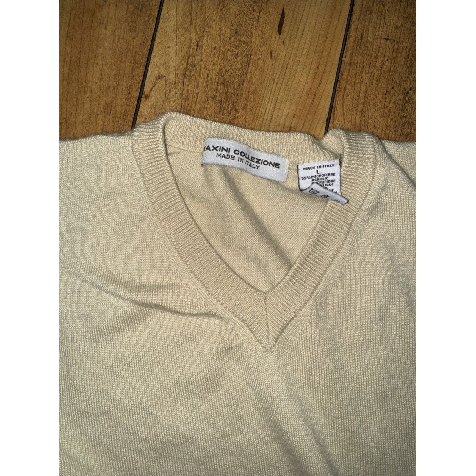 Vintage Maxini Collezione Cream V-Neck Knit Sweater L 22x25 Size US L / EU 52-54 / 3 - 4 Thumbnail