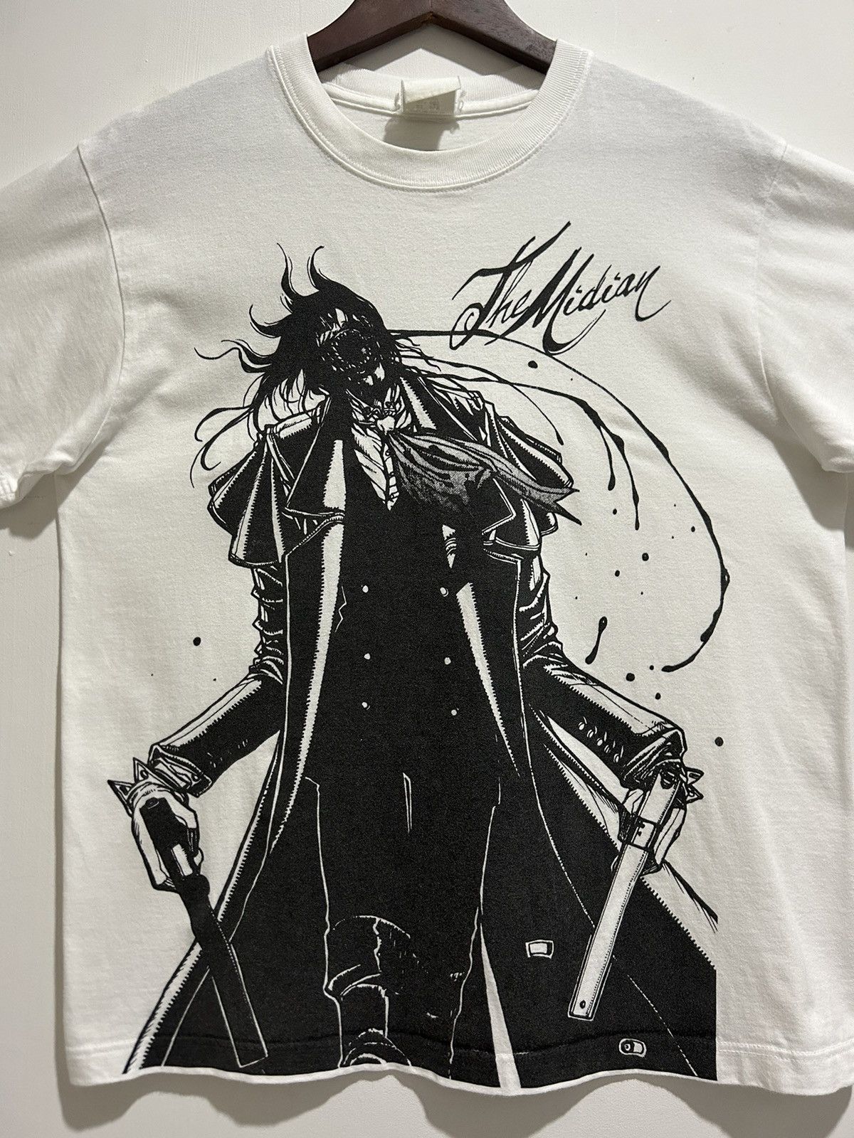 Anime Vintage Alucard Hellsing Anime Tee Size US M / EU 48-50 / 2 - 1 Thumbnail