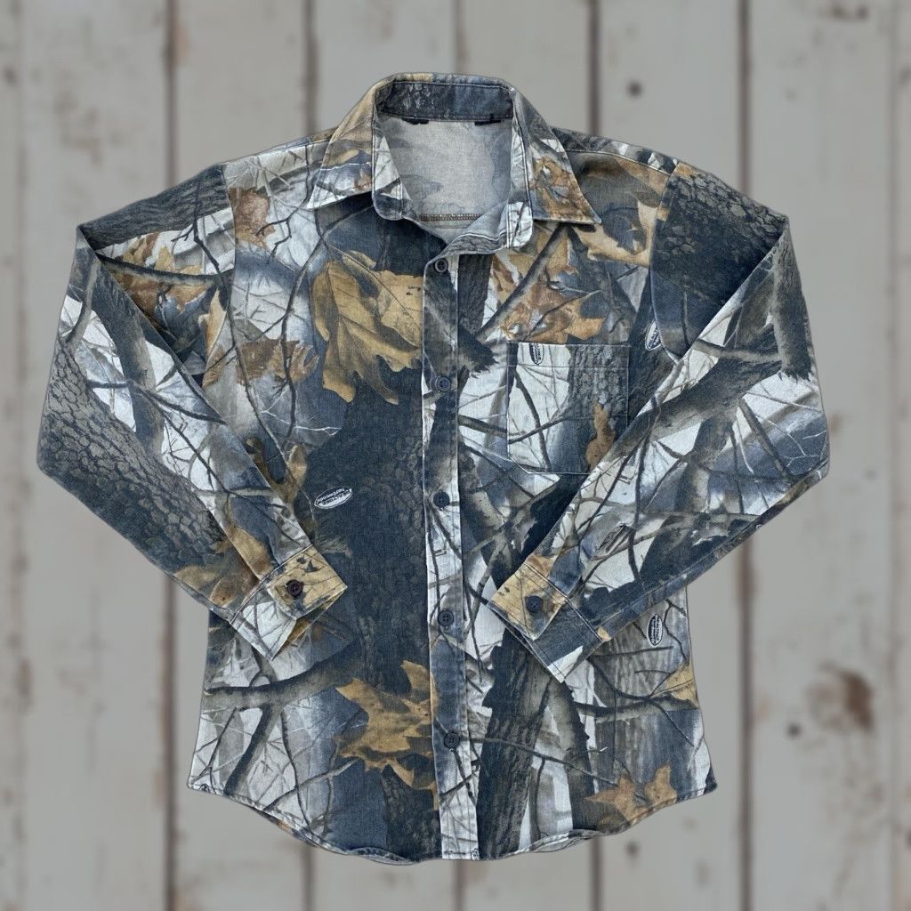 Realtree **RealTree Camo Button-Down Shirt Men's Medium** User: RealTree Camo Button-Down Shirt Men's Medium Size US M / EU 48-50 / 2 - 1 Thumbnail