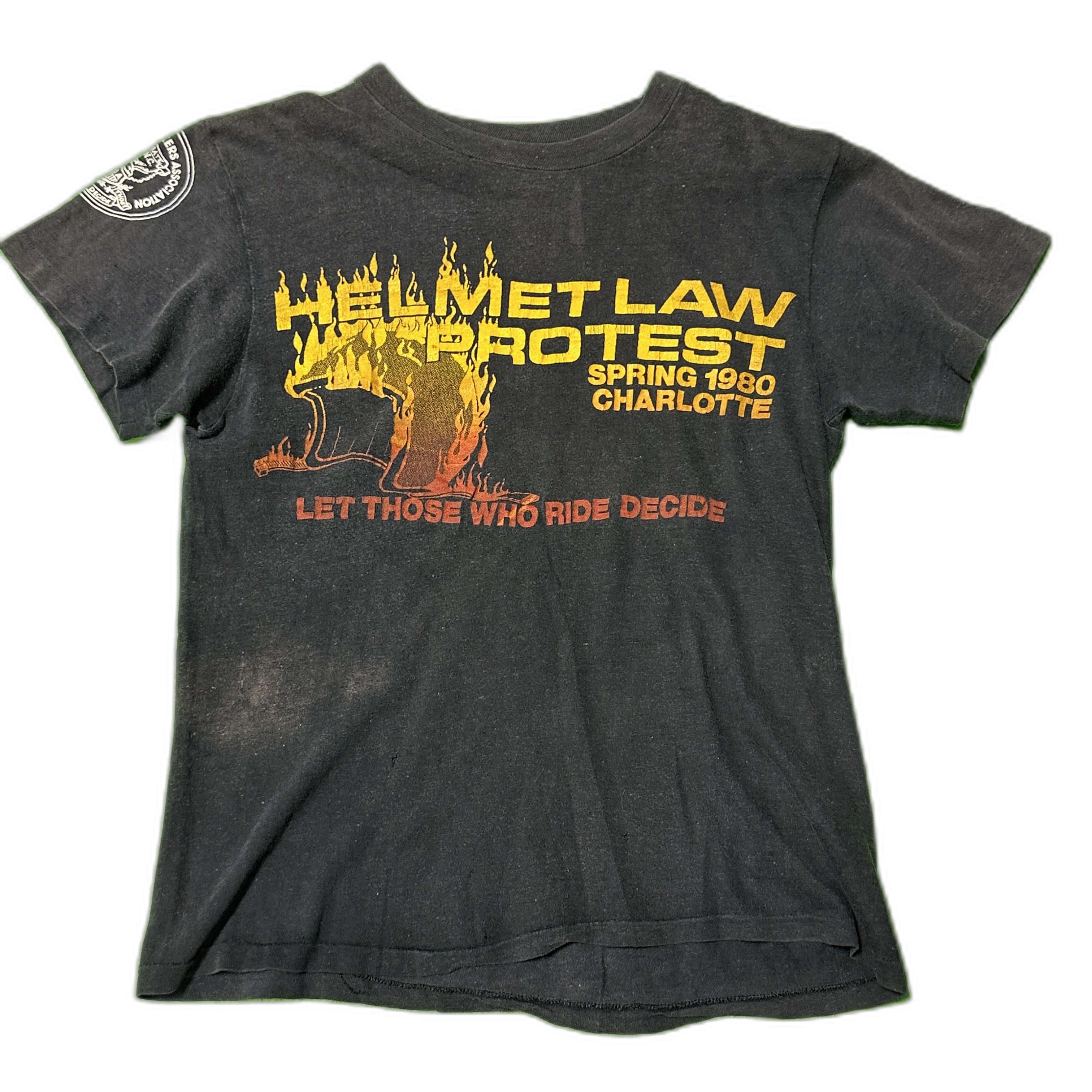 Hanes Vintage Hanes Helmet Law Protest Graphic T-Shirt Size M Size US M / EU 48-50 / 2 - 1 Preview