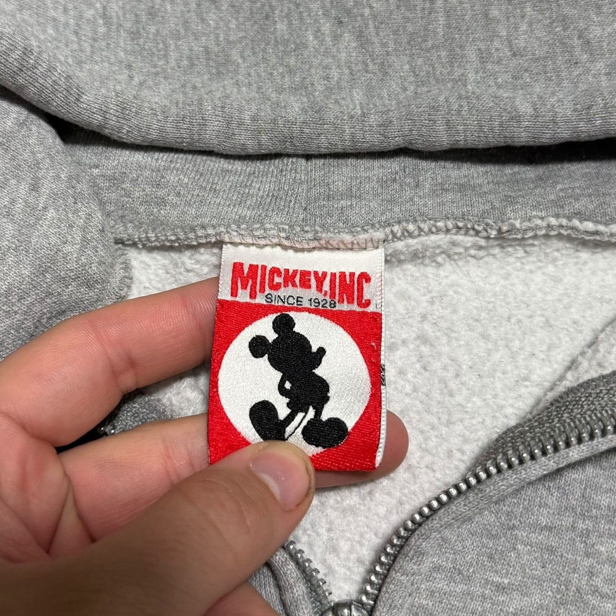 Mickey Inc Vintage 90s Mickey Inc Mickey Mouse Full Zip Hoodie Adult S Size US S / EU 44-46 / 1 - 5 Thumbnail