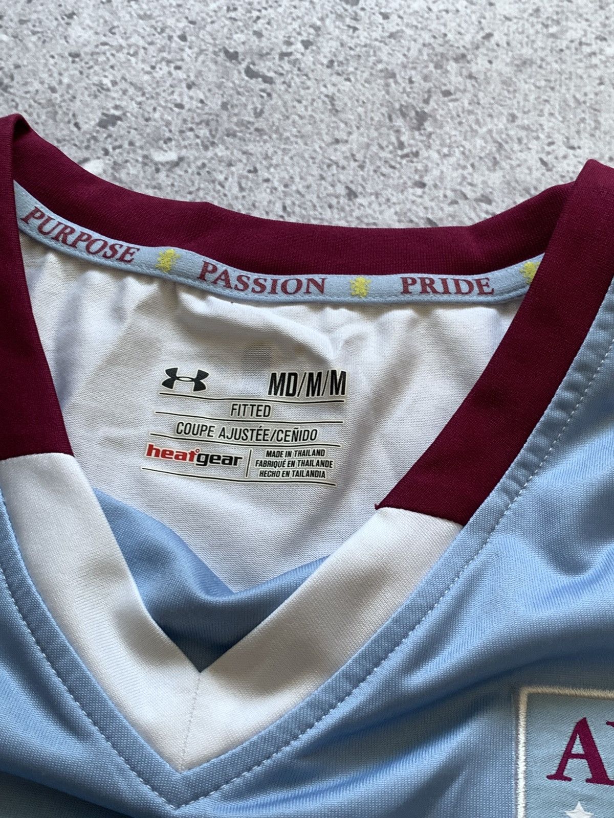 Under Armour 🔥UNDER ARMOUR ASTON VILLA 2016/17 AWAY SOCCER SHIRT Size US M / EU 48-50 / 2 - 10 Thumbnail