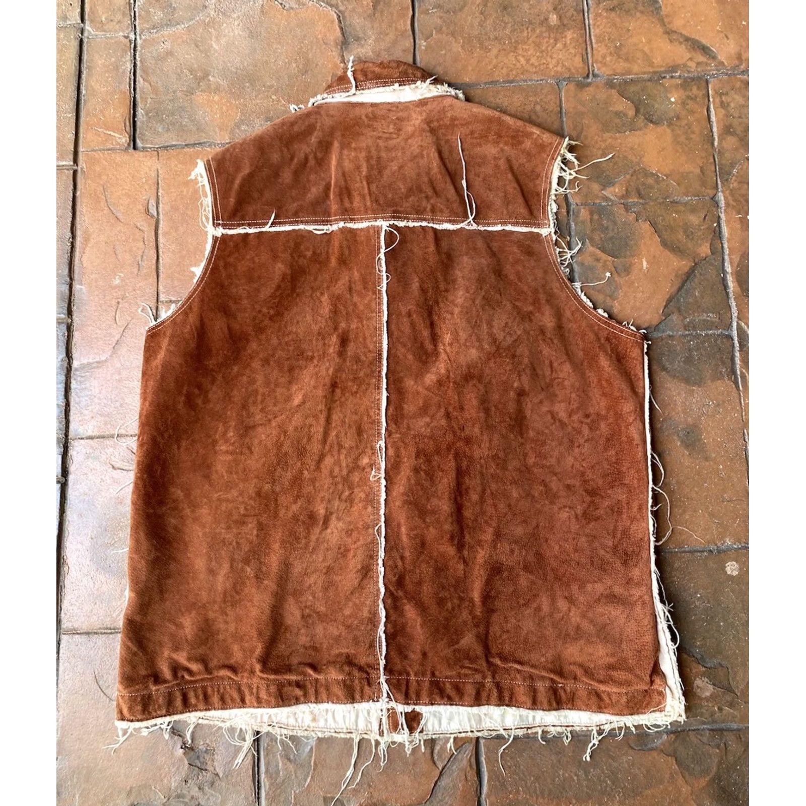 Vintage VINTAGE Wilsons Leather Vest M Julian Suede Leather Patchwork Distressed Burnt Orange L Mens Large 80s 90s Classic Hunting All Seasons Size US L / EU 52-54 / 3 - 3 Thumbnail