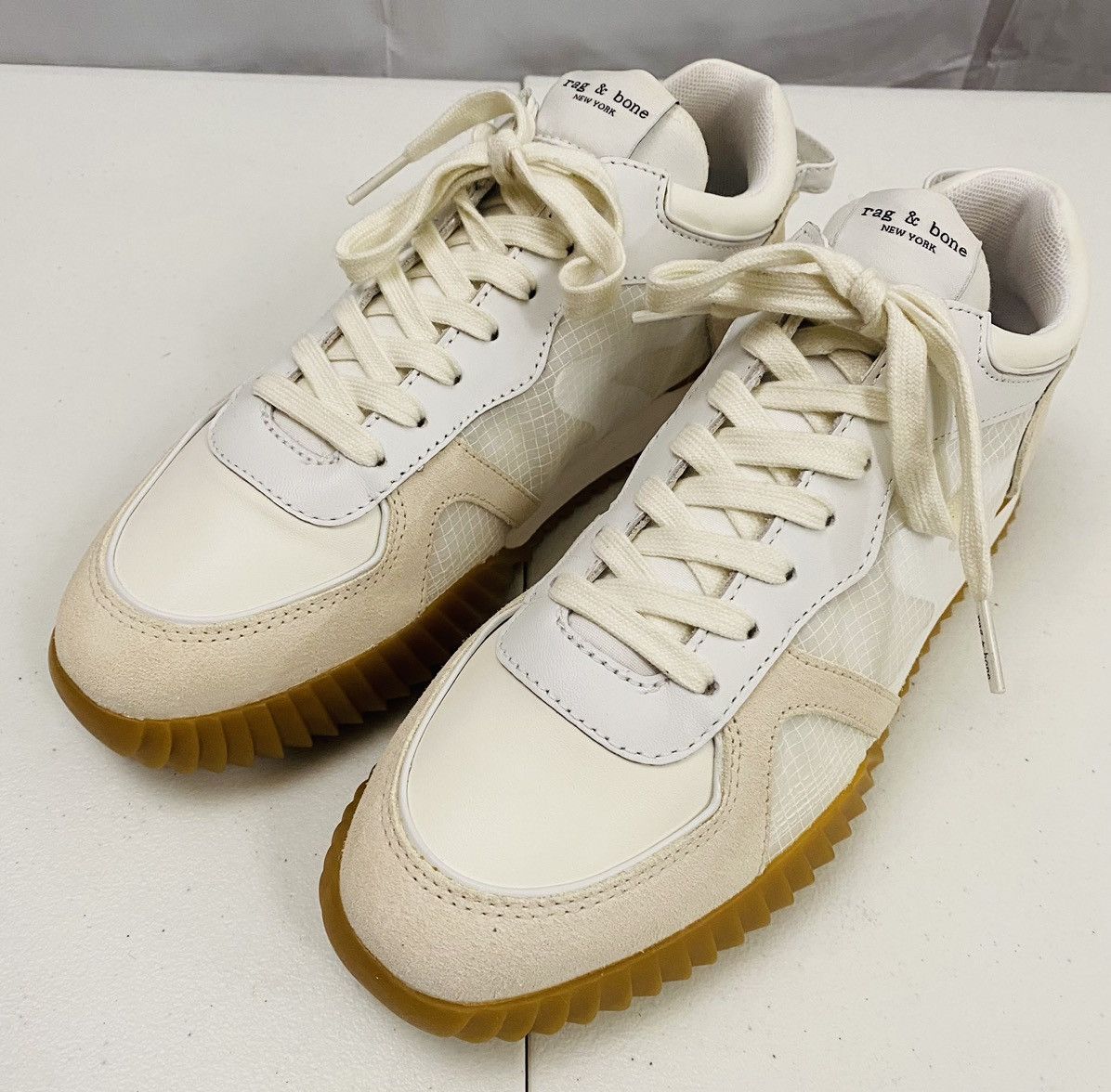 Rag & Bone Rag & Bone white/beige mesh/leather/suede retro runner NW Size US 10 / IT 40 - 7 Thumbnail
