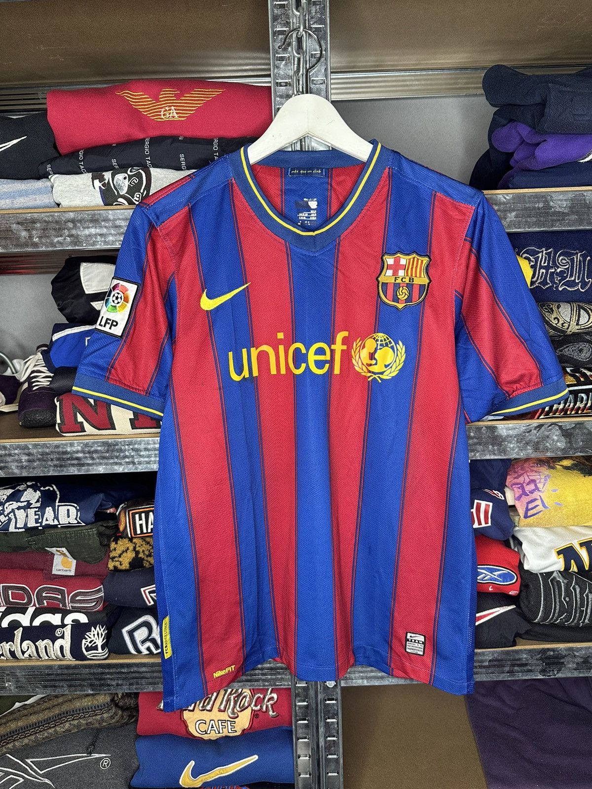 Image of F C Barcelona x Nike Vintage Nike Barcelona 2009/10 Home Football Drill Shirt in Blue/Red (Size Sma