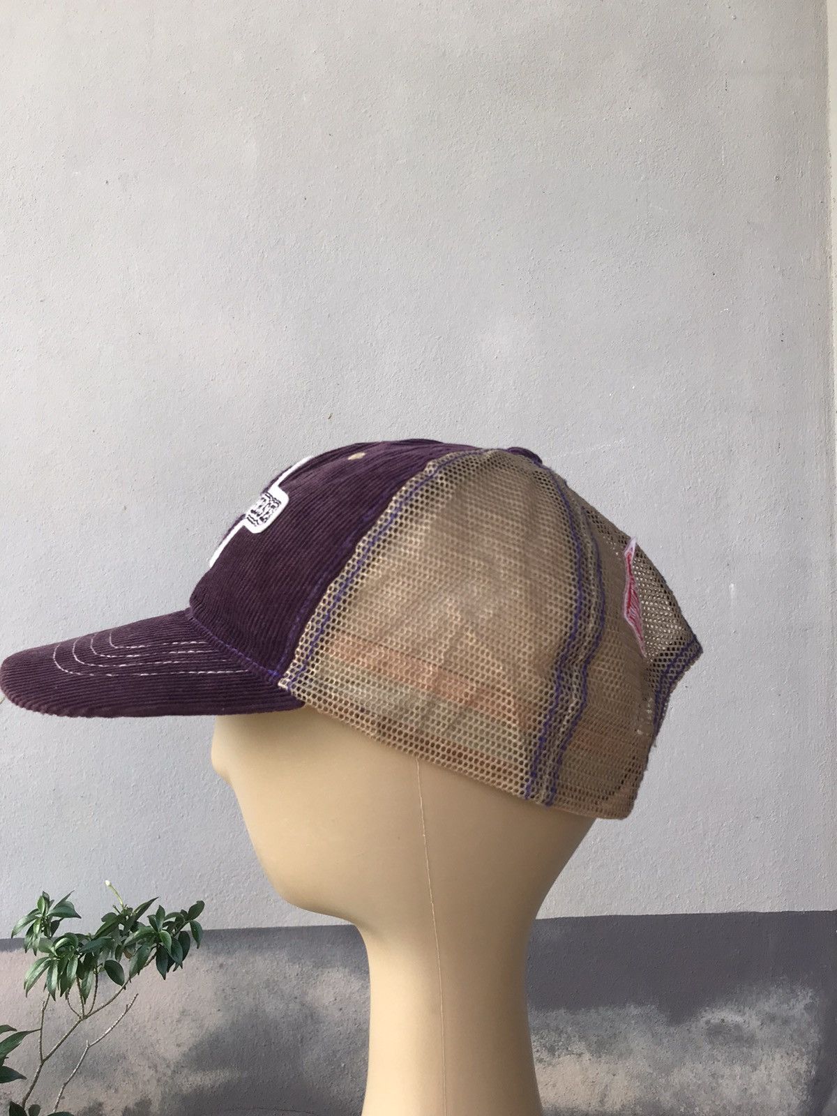 Vintage Vintage Converse Corduroy Logo Trucker Hat Size ONE SIZE - 2 Thumbnail