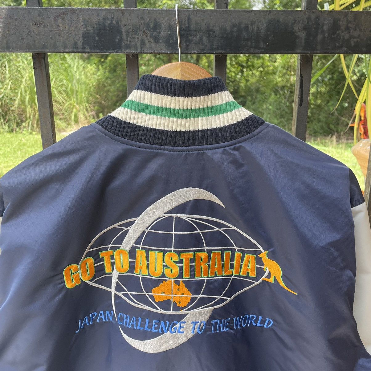Canterbury of New Zealand × Vintage 🔥🔥Canterbury Snap Buttons Big Logo Light Varsity Jacket Size US L / EU 52-54 / 3 - 2 Thumbnail
