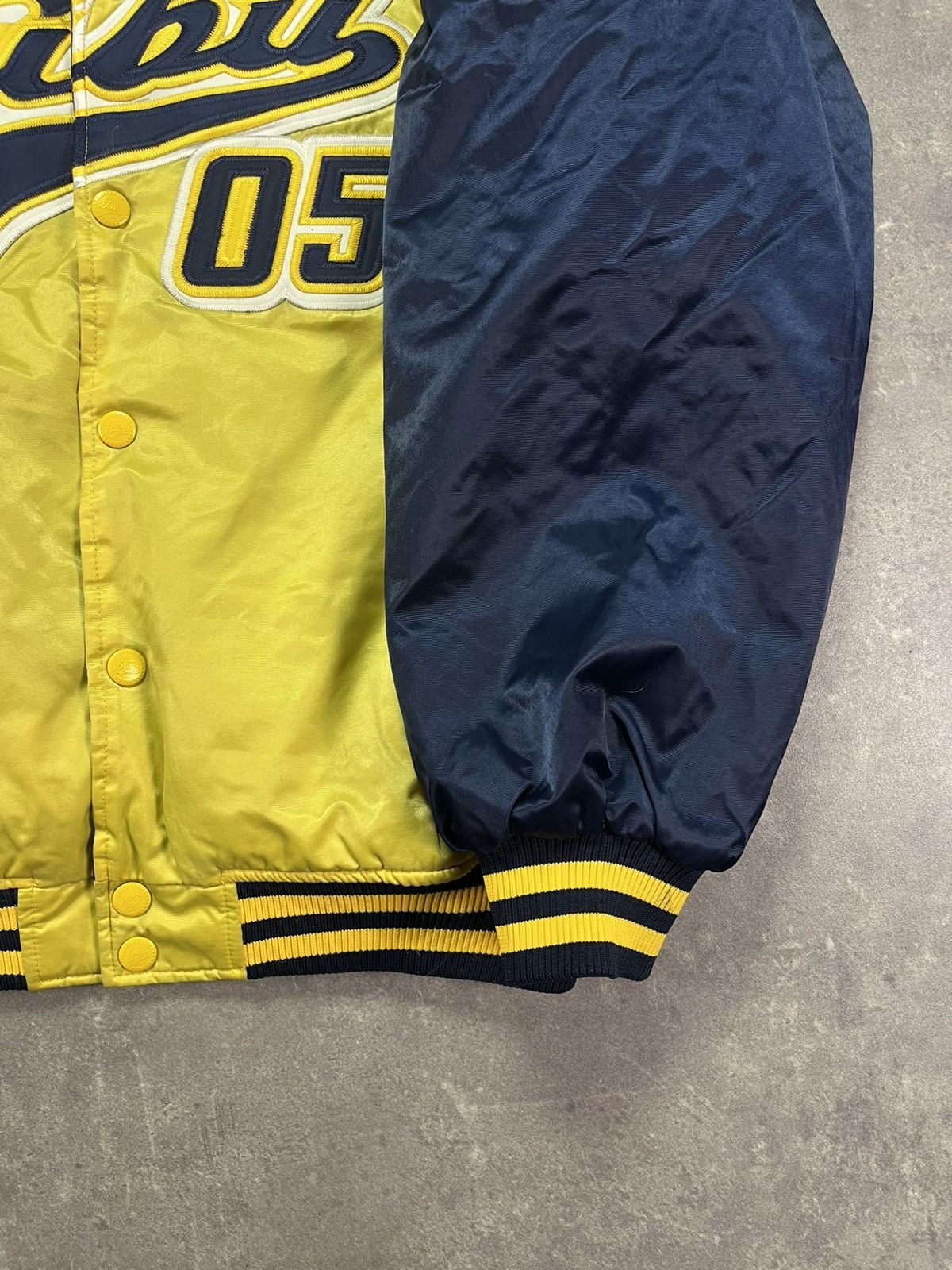 Fubu 90s Fubu Vintage Big Logo Made OG Bomber Jacket XL XXL Rare Size US XL / EU 56 / 4 - 5 Thumbnail