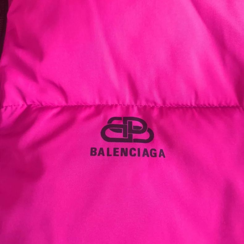 Balenciaga Balenciaga size 34 Women's Pink Loose Snap Down Puffer Jac Size S / US 4 / IT 40 - 3 Thumbnail