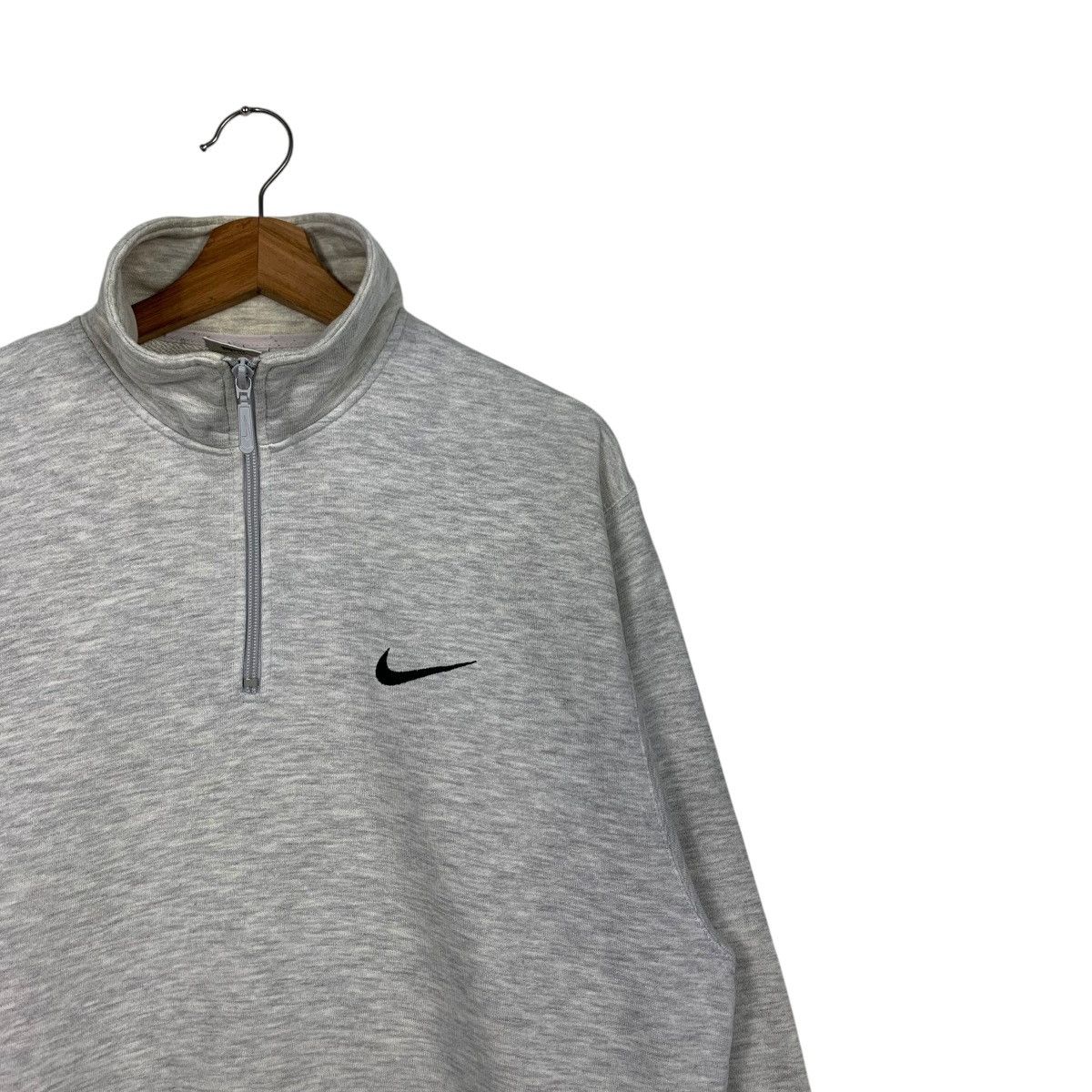 Nike 90s NIKE Small Logo Half Zip Turtleneck Sweatshirt #1689-C75 Size US M / EU 48-50 / 2 - 5 Thumbnail