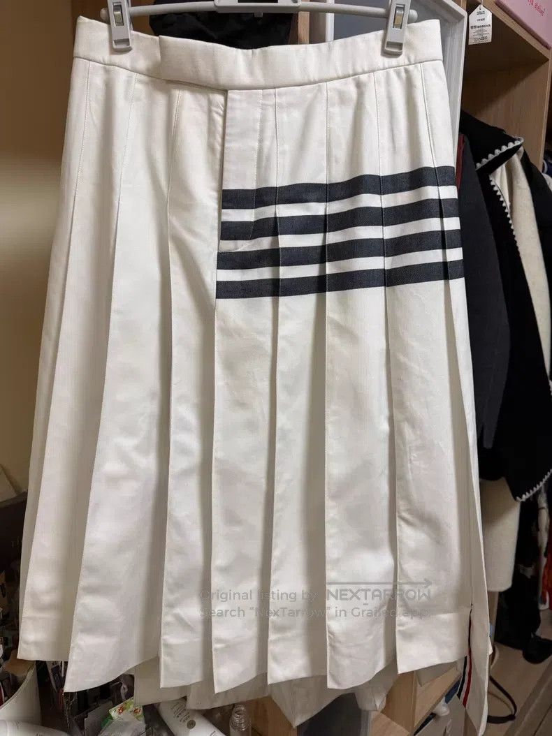 Thom Browne Thom Browne Pleated Skirt Half Size 25" / US 0 / IT 36 - 2 Thumbnail