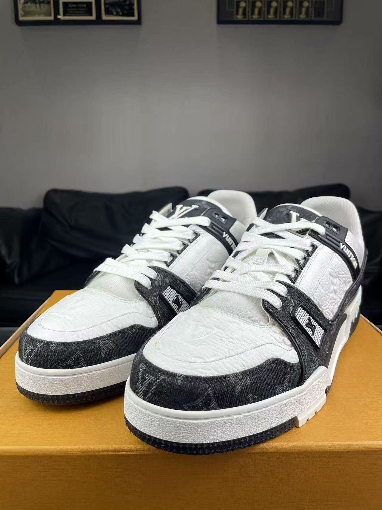 Louis Vuitton Louis Vuitton Training Denim Black Lowtop Sneakers 10.5 Men Size US 10.5 / EU 43-44 - 1 Thumbnail