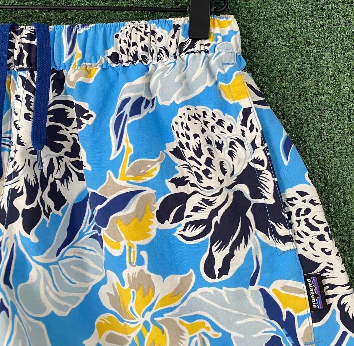 Patagonia Patagonia Baggies Tropical Floral Patterned Shorts Medium Size 30" / US 8 / IT 44 - 3 Thumbnail
