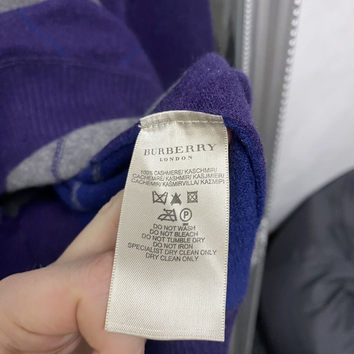 Burberry Burberry vintage sweater Size US L / EU 52-54 / 3 - 7 Thumbnail