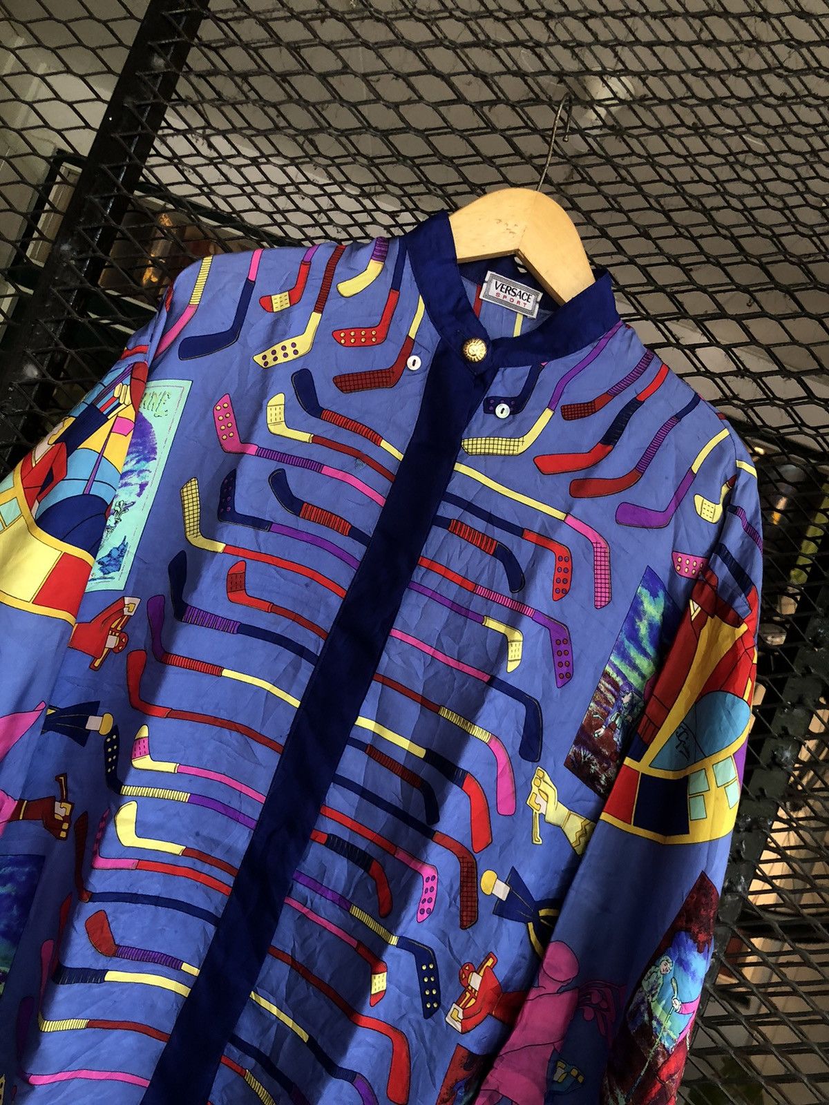 Versace VINTAGE VERSACE SPORT SILK Size US S / EU 44-46 / 1 - 2 Thumbnail