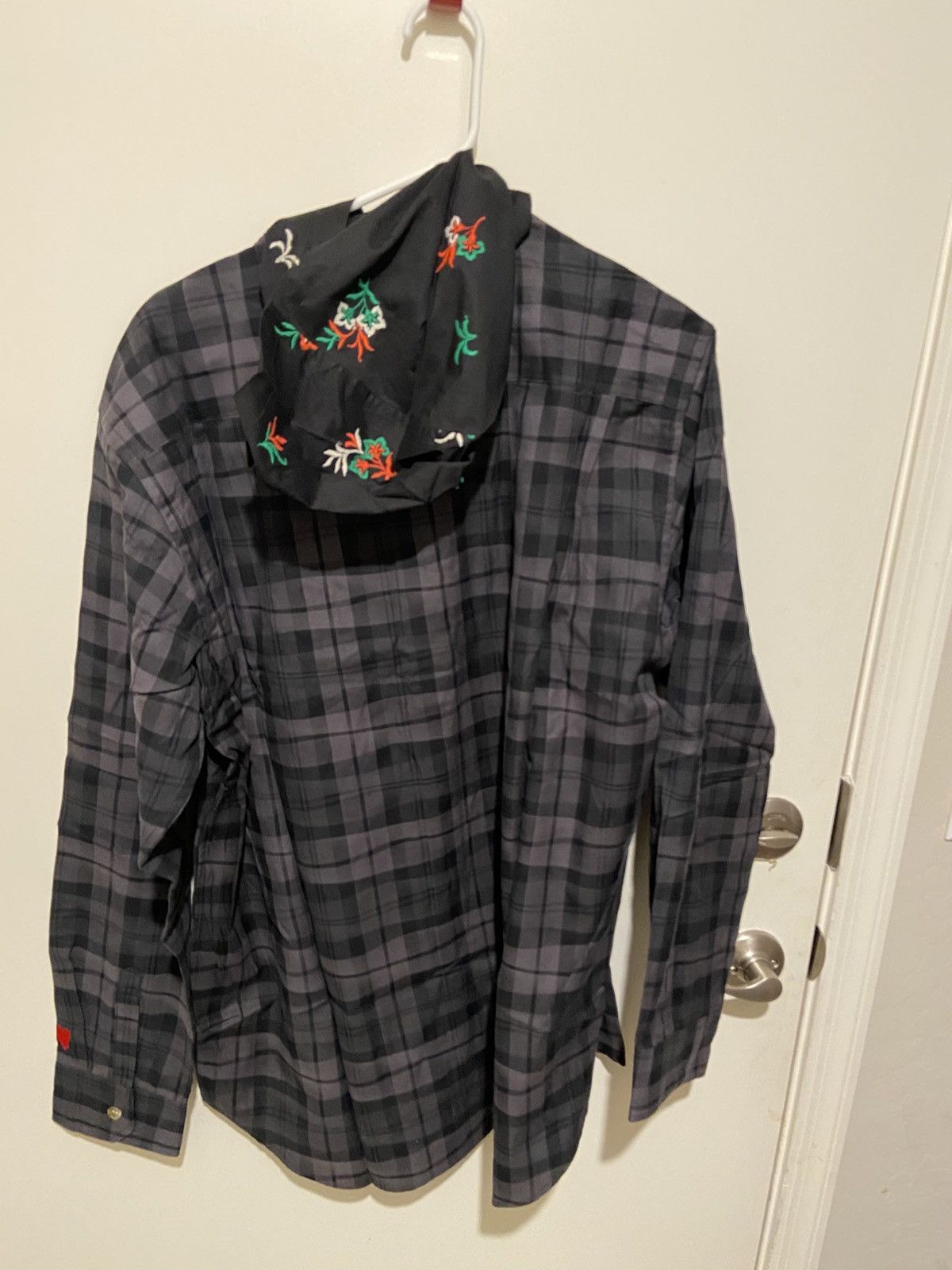 Emotionally Unavailable Gray Flannel Pattern Floral Hooded Button Down Shirt Size US XL / EU 56 / 4 - 2 Thumbnail