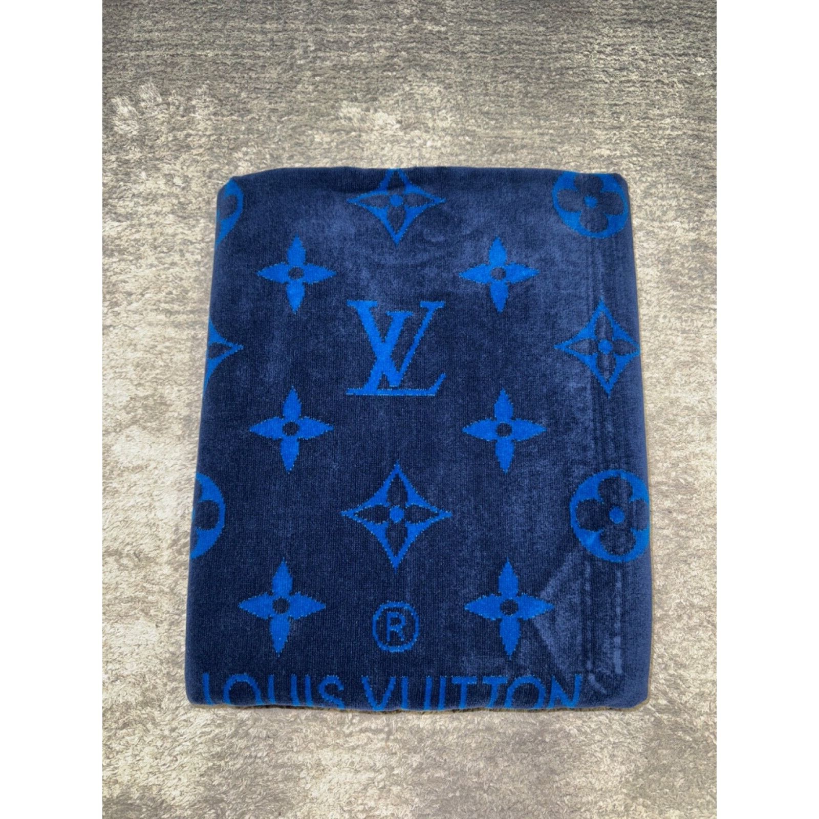 Louis Vuitton Louis Vuitton Serviette Bain Cobalt Bath Beach Towel Size ONE SIZE - 2 Thumbnail