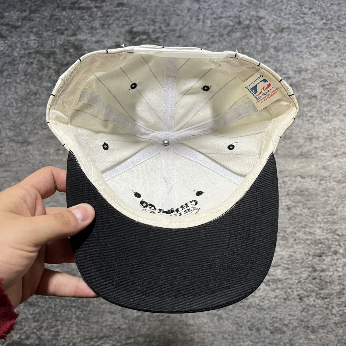 NBA Vintage 90s Chicago Bulls NBA Pinstripe Snapback Hat NEW Size ONE SIZE - 4 Thumbnail