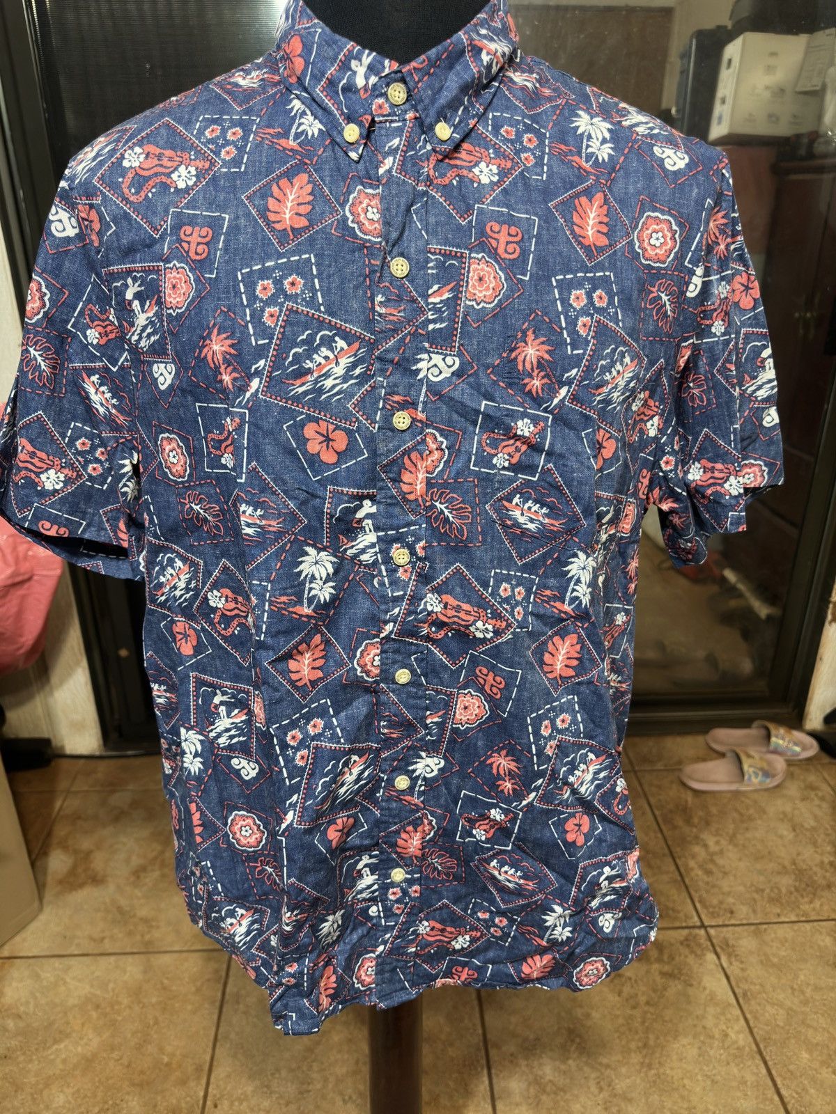 PreOwned Reyn Spooner Tailored Blue Hawaiian Print Men's L