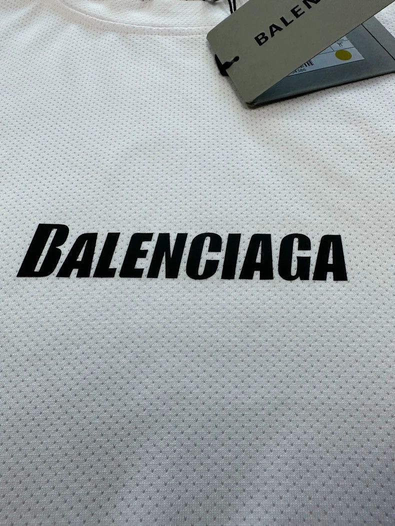 Other Balenciaga Mesh breathable small logo print white short sl Size US M / EU 48-50 / 2 - 5 Thumbnail