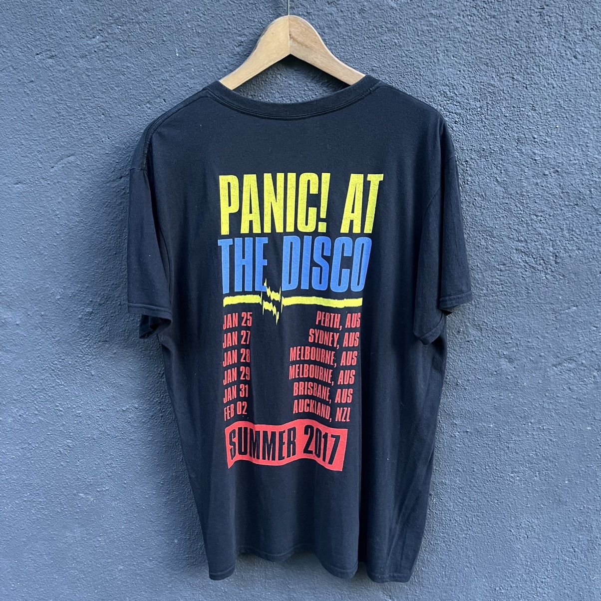 Band Tees Thrashed Faded Panic At The Disco Band Tee Size US L / EU 52-54 / 3 - 3 Thumbnail