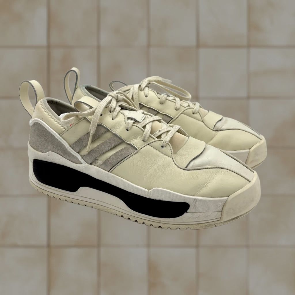 Y-3 Y-3 Yohji Yamamoto Adidas Rivalry White Sneakers Men 11 Streetwear Mens US11 White Black/off-white Discoloring Preowned Size US 11 / EU 44 - 1 Thumbnail