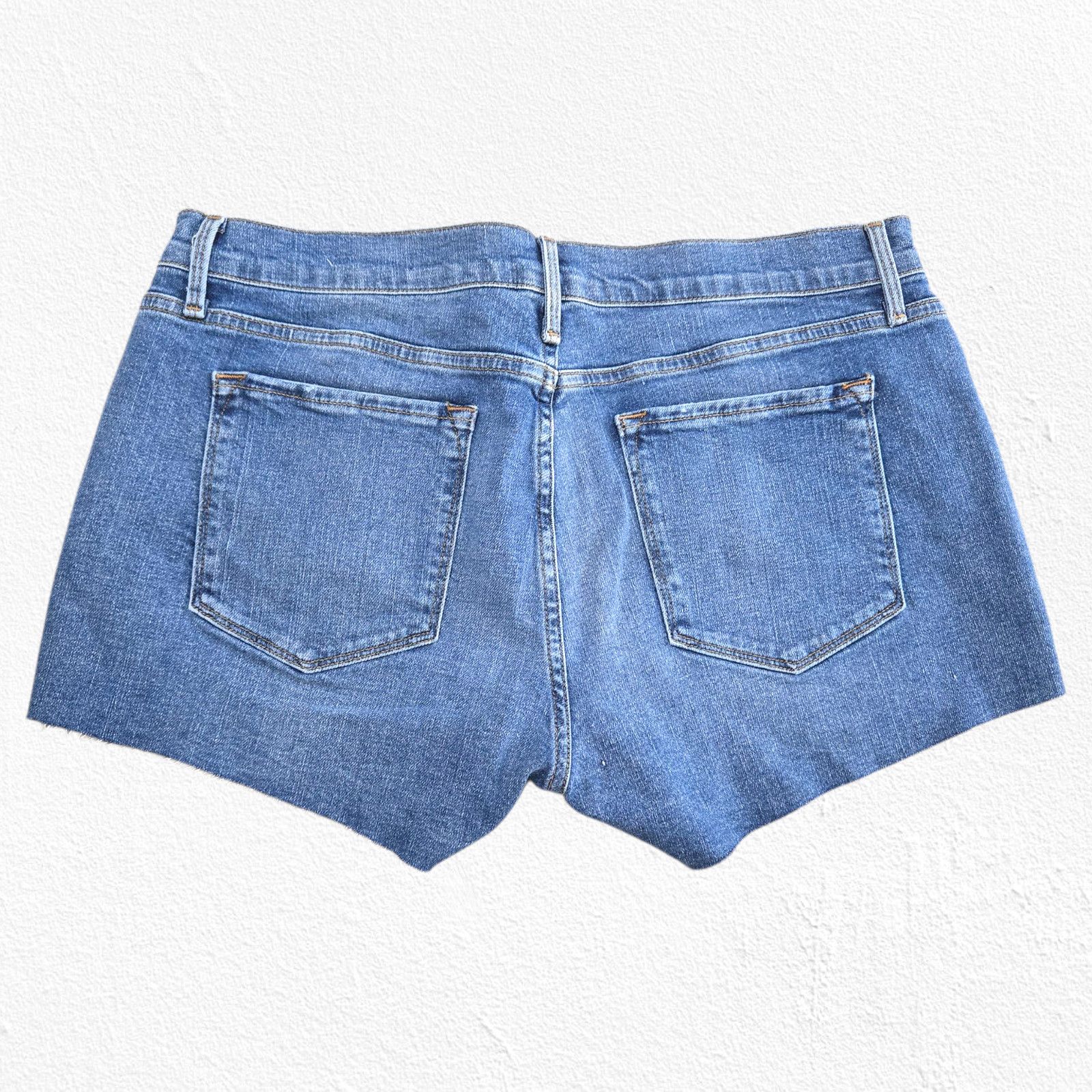Frame FRAME Le Cutoff Denim Shorts Raw Hem Mid Rise Size 31 NWT Size 31" - 11 Thumbnail