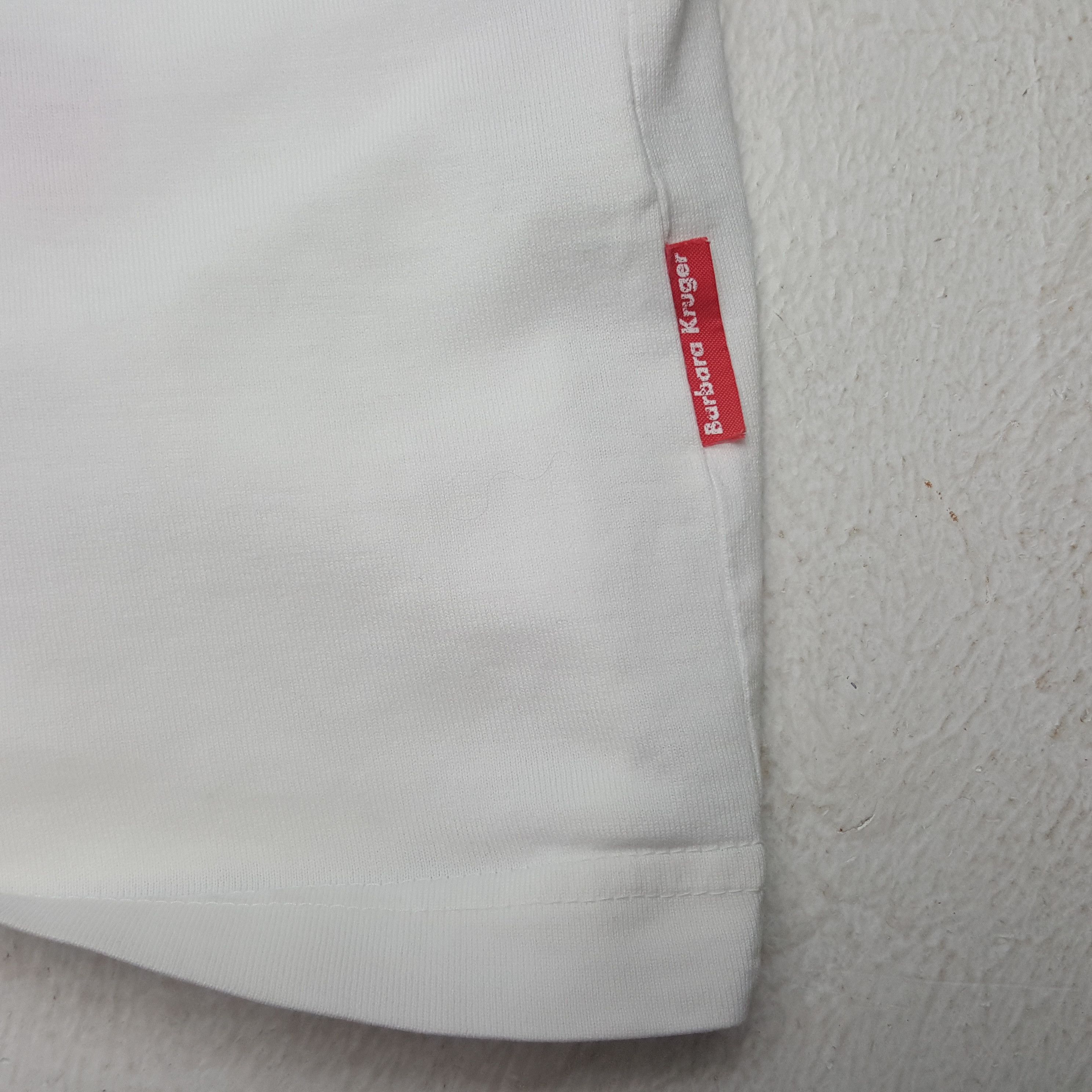 Barbara Kruger × Japanese Brand × Vintage Vintage Barbara Kruger How Dare You Not Be Me? Tshirt Size US XL / EU 56 / 4 - 10 Thumbnail