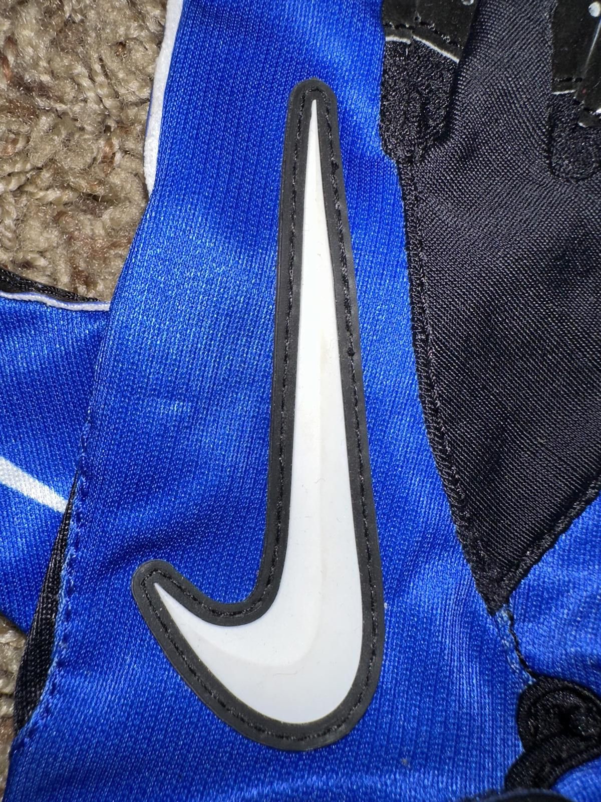 Nike VINTAGE Nike Men’s VaporJet Magnigrip Football Receiver Blue Gloves 2009 Size ONE SIZE - 11 Thumbnail