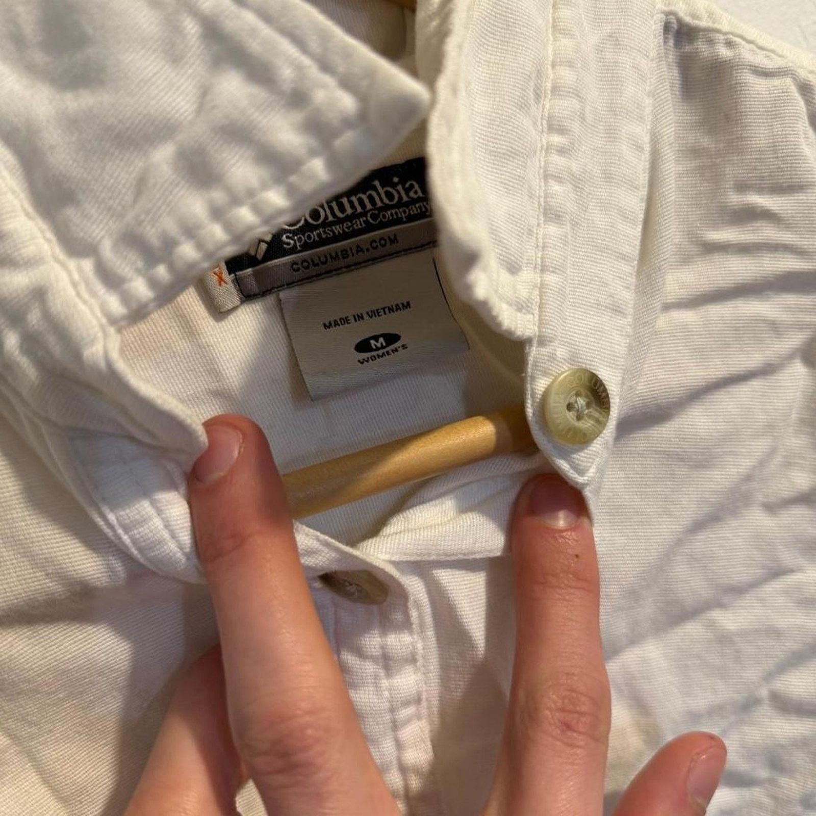 Columbia × Vintage vintage 2000s boxy white columbia button up shirt Size M / US 6-8 / IT 42-44 - 3 Thumbnail