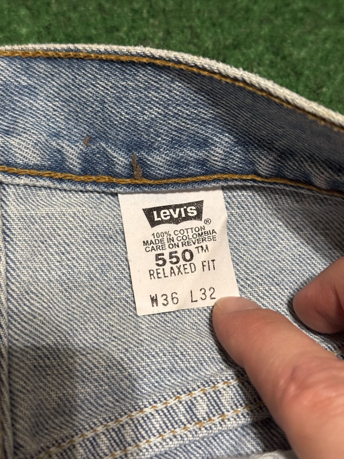 Levi's Vintage Clothing Vintage Levi’s 550 Relaxed Wide Leg Light Wash Grunge Jeans Size US 36 / EU 52 - 4 Thumbnail