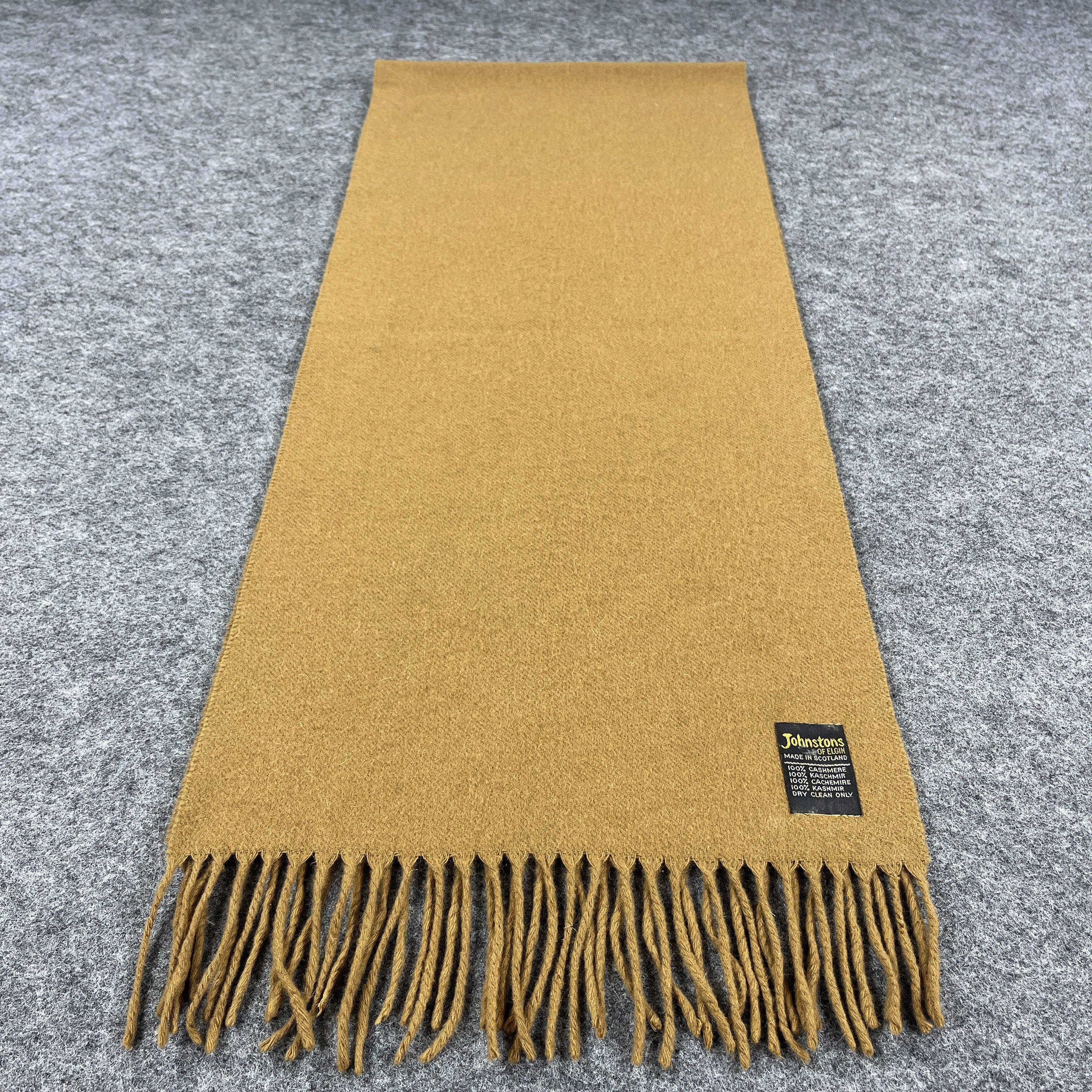 Johnstons Of Elgin Johnstons Of Elgin Scarf / Muffler / Neckwear T1017 Size ONE SIZE - 2 Thumbnail